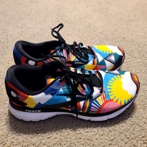 Women's 9.5, Brooks Trace 2 Lisa Congdon Multicolor Graphic Sneakers